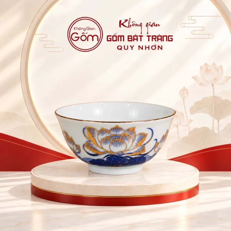 Bát cơm thờ men lam vẽ vàng hoa sen