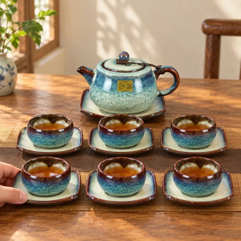 Bộ ấm chén xanh dáng trụ khi uống trà