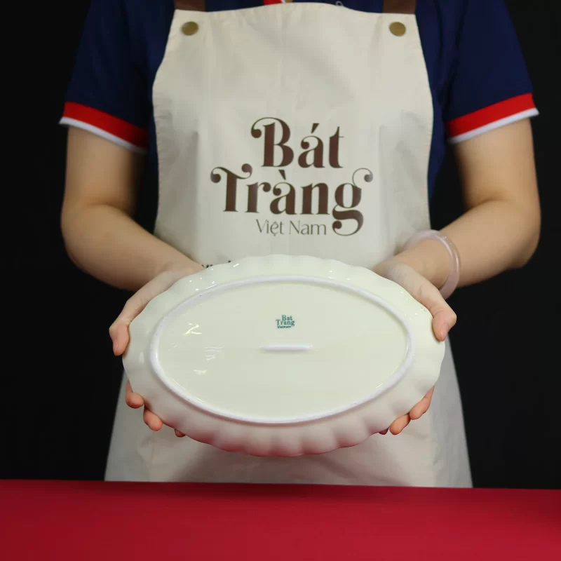 mặt sau và chân oval của mẫu sen xanh.