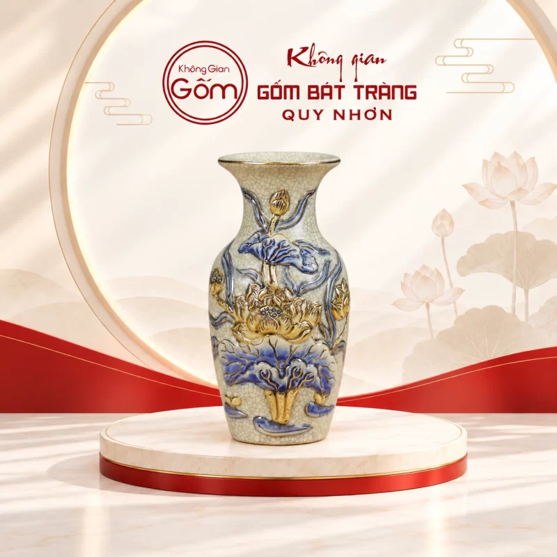 Lọ hoa thờ men rạn vẽ vàng họa tiết sen