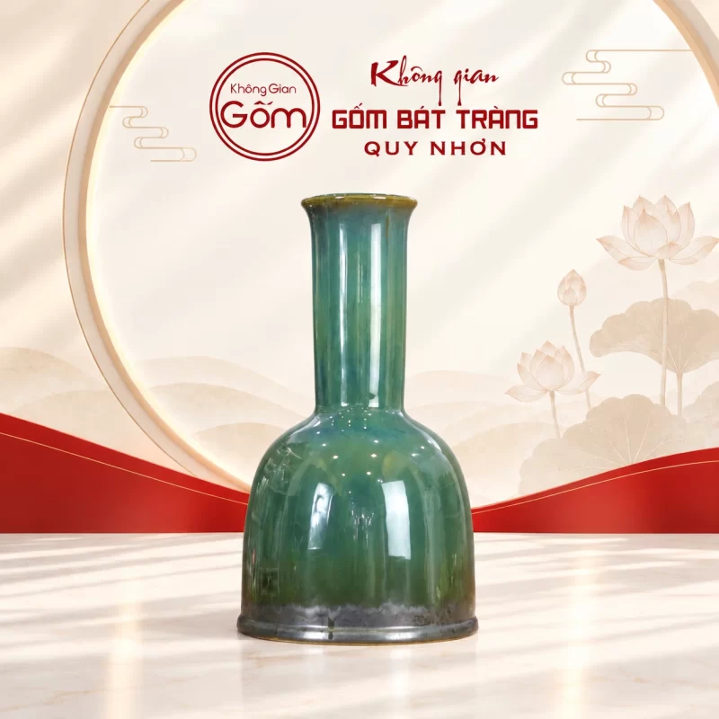 Lọ hoa xanh cổ cao thân bầu
